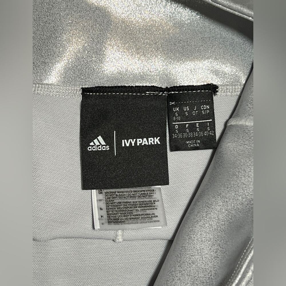 IVY PARK x Adidas Biker Short in Grey Silver Size SMALL - Picture 6 of 8
